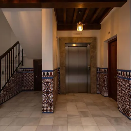 Designer Penthouse With Private Terrace شقة